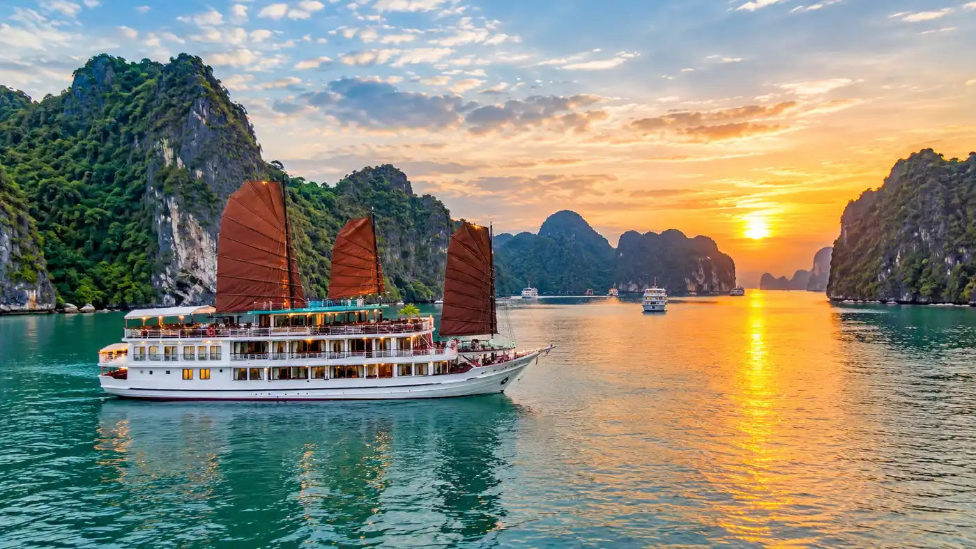 Crocierate economiche nella Baia di Halong: le migliori offerte e prezzi