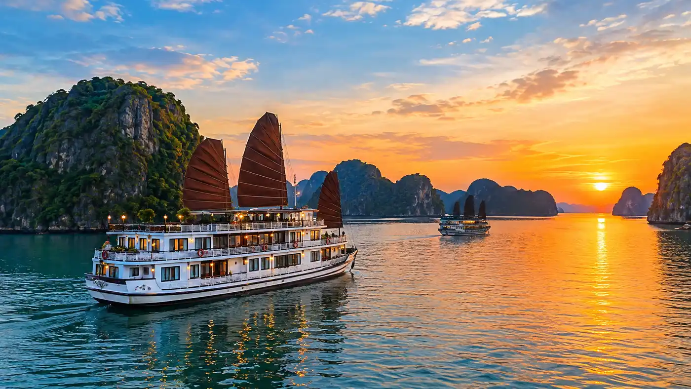 Baia di Halong: Itinerario e Guida della Crociera di 2 Giorni e 1 Notte